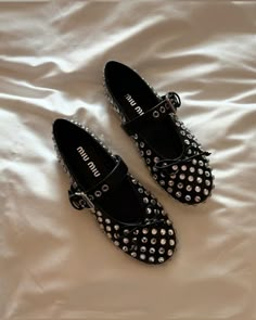 #miumiu #miumiushoes Miumiu Flat Shoes, Miu Miu Ballerina, Elegant Shoes Flat, Flat Shoes Outfit, Sophisticated Fashion, Winter Wishes, 2024 Fashion Trends