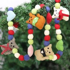 Artisan Crafted Wool Christmas Tree Garland - Kitty Christmas | NOVICA United Kingdom Wool Christmas Tree, Natural Christmas Ornaments, Tissue Pouch, Natural Ornaments, Cats Christmas, Kitty Christmas, Cat Christmas Ornaments, Fun Ornaments, Hand Crafts