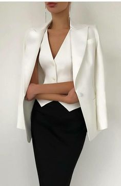 Woman Suit Fashion, Classy Work Outfits, Stylish Work Outfits, Fashion Design Clothes, Style Outfits, Business Fashion