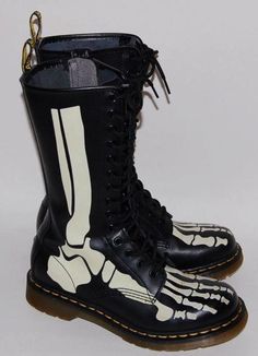 *********** Spades Slick, Diy Vetement, Dr Martens Boots, Skeletal, Crazy Shoes, Homestuck