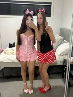 Minnie Mouse Spirit Day Outfit, Minnie Mouse And Daisy Duck Halloween Costumes, Mickey And Mini Mouse Costume, Last Min Duo Costumes, Mickey Minnie Halloween Costumes, Minnie Mouse Costume Ideas, Mini Mouse Costume College, Duo Halloween Costumes Bff Spongebob And Patrick, Cute Minnie Mouse Costume