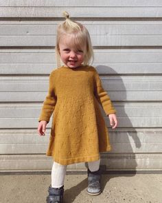 Dandelion Dress, Kids Knitting Patterns, I Cord, Knit In The Round, Stockinette Stitch, Baby Knitting Patterns, Dress Pattern, Knitting Projects