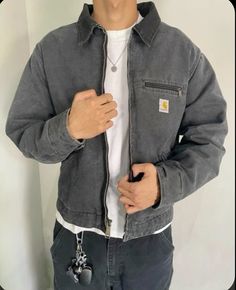 Mens Winter Coat Fashion, Street Wear Jackets Men, Street Men Outfits, Men’s Carhartt Jacket, Grey Carhartt Jacket, Men’s Jacket Outfit, Detroit Carhartt Jacket Outfit, Carhartt Jacket Fit, Detroit Carhartt Jacket