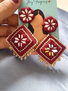 Garba Jewellery, Fabric Mirror, Handmade Accessories Ideas, Mirror Jewellery, Mirror Earrings, Flower Jewelry Designs