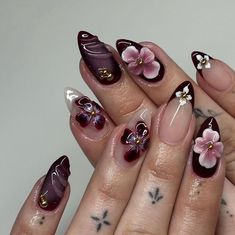 Gothic Floral Nails, Black Orchid Nails, Orchid Nail Designs, Fairy Acrylic Nails, Plum Nails With Design, Black Flower Nails, Nail Inspo Flower, Paisley Nail Art