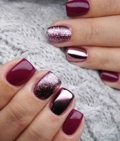 Fall Nails Sparkle Accent, Fall Dip Colors, Dark Fall Nails Designs, Fall Sparkle Nails, Chrome And Glitter Nails, Designs For Short Nails, December Nails, Solid Color Nails, Christmas Gel Nails