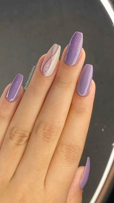 Gel Nails For Birthday, White And Light Purple Nails, Nails Lilac Design, Purple Prom Nails Acrylics, Nail Inspiration Purple, Lilac Nail Ideas, Simple Purple Nails, Purple Nails Gel, Birthday Nails Purple