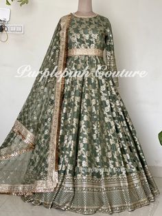 Brides Sister Outfit, Indian Fancy Dress, Gown Dress Design, Brides Sister, Pakistani Party Wear Dresses, Simple Lehenga, Beautiful Bridal Dresses, Lehenga Choli Wedding, Long Gown Design