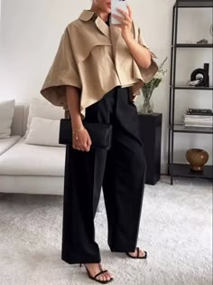 Plain Shirt Collar Loose Urban Blouse Shirt Collar Pattern, Elegance Fashion, Fashion Everyday, High Waist Fashion, Outfit Trends, Women Essentials, Plain Shirts, Looks Chic, Style Mistakes