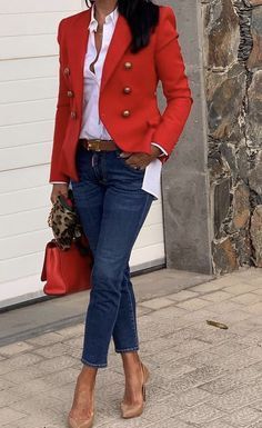 Blazer And Jeans, Blazer Outfits Casual, Red Blazer, Casual Chic Outfit, Blazer Outfits, Fashion Over 50