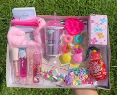 Lipgloss Bundle, ليلو وستيتش, Makeup Kit For Kids, Bff Birthday Gift, Bff Birthday, Diy Birthday Gifts For Friends, Small Business Packaging Ideas