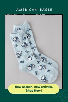 Made from a soft cotton blend/Ribbed cuff/Allover Peanuts pattern Cute Cotton Socks For Fall, Cozy Cotton Socks With Comfortable Fit, Comfortable Cozy Cotton Socks, Super Soft Cotton Socks, Soft Blue Casual Socks, Casual Soft Blue Socks, Casual Blue Super Soft Socks, Cotton Socks For Spring Stocking Stuffers, White Jeans Men