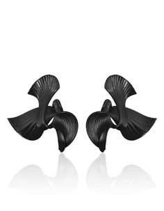 Designed to resemble iris flowers, these LADA LEGINA's 3D Printed earrings will easily add detail to any ensemble. The self-closing ear studs are suitable for pierced ears and are similar to the clip-on earring stylesMaterial: 3D Printed in Nylon3D Printed in the USA