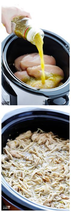 two pictures showing how to cook chicken in the slow cooker