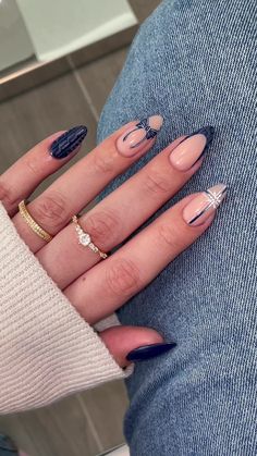 Navy Nails Design, Blue Christmas Nails, Navy Nails, Xmas Nails, Christmas Nail