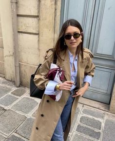 Trent Coat, French Girl Fashion, Old Money Fashion, Money Fashion, French Girl Style, French Women, Mode Inspo