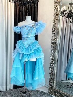 Gaun Tulle, Fashion Dream Job, Instagram Dress, Prom Dresses Gowns, Woman Suit Fashion, Pretty Prom Dresses, Fashionista Clothes, Gala Dresses