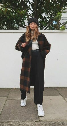 Pr Gift, Tomboy Femme, Hey Siri, Oversized Coats, Shirts Oversized, Tiktok Fashion, Plaid Shirts, Oversized T Shirts, Jeans Cargo