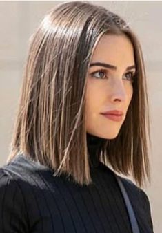 Pixie Bobs, Shortish Hair, Medium Length Hairstyle, Haircuts For Ladies, Straight Hair Cuts, Shoulder Hair, Shoulder Length Hair Cuts, Girl Haircuts, Haircuts Straight Hair