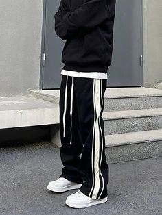 Street Style Outfits Casual, Balenciaga Jacket, Trendy Boy Outfits, Dressing Sense, Aesthetic Grunge Outfit, Easy Trendy Outfits, Black Side, Fashion Line, Side Stripe