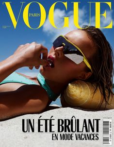 Vogue Paris June/July 2018 Cover (Vogue France) Swim Photoshoot, 1950s Jacket Mens, Mode Chanel, Swimsuit Season, Peter Lindbergh