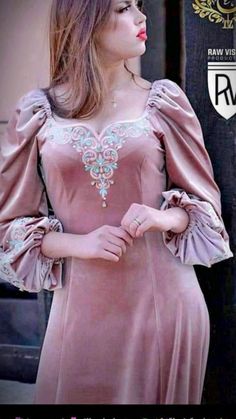 Top Prom Dresses, Spring Fashion Dresses, Bridal Nightgown, Lace Dress Styles, Indian Bridal Dress, Handmade Ideas