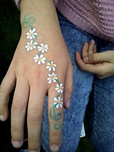 Pretty Face Painting Ideas, Face Paint Designs On Arm, Easy Face Paint For Adults, Cute And Easy Face Paint Ideas, Back To School Face Paint, Face Paint Simple Ideas, Aesthetic Face Paint Ideas Easy, Face Paint Tattoo, Face Painting Designs For Adults Simple