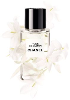 Perfume Chanel, Parfum Chanel, Jasmine Oil, Chanel No 5, Chanel Perfume, Fashion Chanel, Chanel Beauty, Chanel Official, Luxury Fragrance