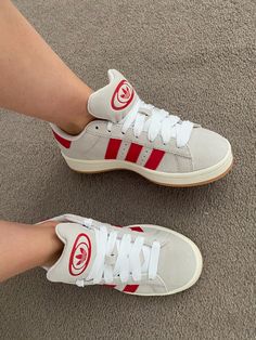 Pretty Sneakers, Preppy Shoes, Trendy Shoes Sneakers, Shoes Outfit Fashion, Nike Air Shoes, Shoe Inspo, Hype Shoes, Aesthetic Shoes, Hot Shoes