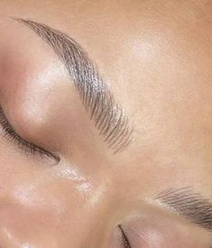 Microbladed Brows, Microblading Eyebrows Aesthetic, Thick Microbladed Eyebrows, Subtle Microblading, Dark Brown Microbladed Eyebrows, High Arch Microblading Eyebrows, Permanent Eyebrow Tattoo, Eyebrow Styles, Brow Styling