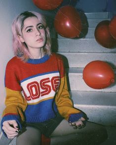 Aesthetic Chicas, Chica Dark, Strappy Shirt, 90's Fashion, Aesthetic People, 背景 シンプル, Emo Girls