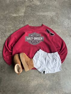 Harley Davidson Motorcycles Sweatshirt Easy 30 day return policy Harley Davidson Sweatshirt Outfit, Outfit Ideas Urban Outfitters, Harley Davidson Sweater, Washington State Aesthetic Outfit, Cute Outfits Inspiration, Sweats And Tank Top Outfit, Garage Outfit Ideas, Outfits To Wear On A Date, Hot Momma Outfits