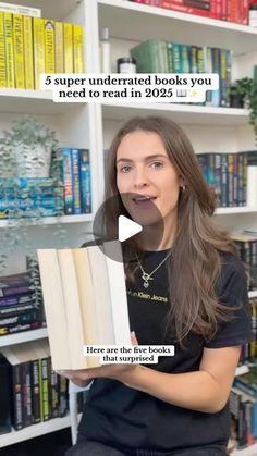 a woman reading a book in front of bookshelves with the caption, 5 super underrated looks you need to read in 203