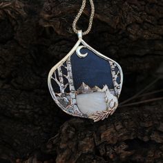 Unique piece made of silver 925 ,black aventurine and motherperl.  This unique piece represents a fox in the snow, in a birch forest looking at a starry night Black Nature-inspired Jewelry, Fox In The Snow, Birch Forest, Metal Smithing, A Starry Night, Animal Motifs, Top Ideas, Nature Inspired Jewelry, Wire Crafts