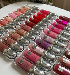 Kiko Gloss, Gloss Kiko, Lip Gloss Balm, Makeup List, Makeup Package, Neutral Makeup, Gloss Labial, Fancy Makeup, Kiko Milano