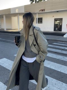 Trenchcoat Outfit, Trench Outfit, Trench Coat Outfit, Instagram Style, Outfit Trends, Autumn Outfits, Coat Outfits, Mode Inspo