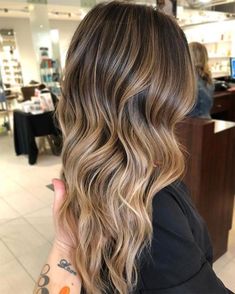 Brown Hair Shades, Brown Ombre Hair, Hair Color Light Brown, Brown Hair With Blonde Highlights, Brunette Balayage Hair, Brown Hair Balayage, Hair 2018, Ombré Hair, Winter Hair Color