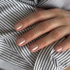 15 Beautiful bridal nails to inspire you Minimal French Nails, Clean Girl Nails Square, Clean Girl Nails, Natural Nails Manicure, Nail Types, Mens Nails, Girl Nails, Minimal Nails, Her Nails