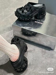 Crocs x Simon Rocha Simone Rocha Crocs, Simon Rocha, Indian Culture, Lovely Things, Urban Outfits, Aesthetic Outfits, Outfit Inspirations, Dress Up, Ootd