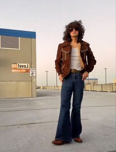 1970s Male Fashion, Men’s Bell Bottoms, 70s Cowboy Fashion, 70s Male Outfits, 70s Punk Fashion, 70s Aesthetic Men, Mens 70s Outfits, 70s Male Fashion