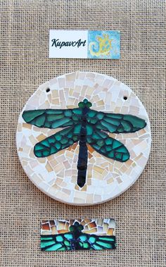 mosaic, dragonfly Mosaic Rocks, Mosaic Animals, Dream Design, Stone Mosaic, Mosaic Crafts, Wall Clock, Free Pattern, Mosaic, Clock