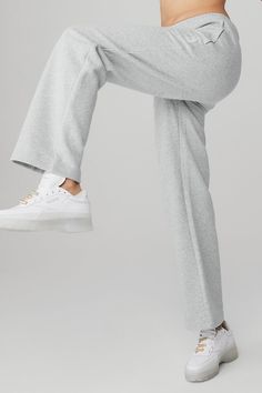 Step out looking fresh & feeling chill in the Renown Sweatpant, our forward, street-ready look for he, she & they. Made from thick, heavyweight French terry, this oversized sweatpant features an interior drawstring waistband, a clean, straight-leg fit, and two zippered pockets & an open back pocket for on-the-go convenience. Wear solo or link up with the Renown Hoodie or Pullover for the complete look. Comfy, heavyweight French terry Straight-leg fit & three pocket design Designed & uniquely fit Sweat Set, Fresh Feeling, Link Up, Back Women, Alo Yoga, Unisex Style, Drawstring Waistband, Pocket Design, Bra Tops