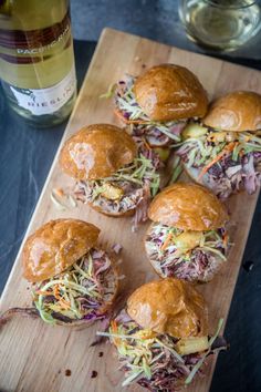 Hawaiian Pork Sandwich, Hawaiian Pulled Pork Sandwiches, Pulled Pork Buffet Bar Ideas, Pulled Pork Ideas Leftover, Asian Sliders, Pulled Pork And Coleslaw, Pulled Pork Dip, Pork Dip, Pork Sliders Recipes