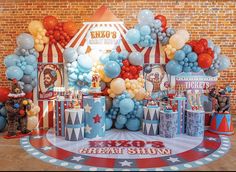 a circus themed birthday party with balloons and decorations