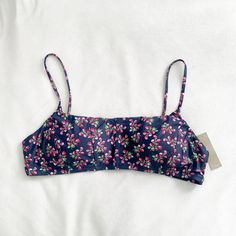 J.Crew Navy Berry Print Bikini Top With Seam Details Brand New With Tags Size Xxl Beachwear Swimsuit Swim Beach Pool Bikini Berry Print, Crop Swim Top, Striped Swimsuit, Cheeky Bikinis, Beach Pool, Berry, J Crew, Color Blue, Pool