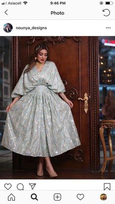 Fashion Dresses Formal, Soiree Dress, Women Dresses Classy, Gown Pattern, Elegant Dresses Classy, Trendy Dress Outfits, Muslim Fashion Dress, Muslim Fashion Outfits, Designer Party Wear Dresses