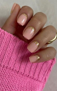 Cute Fall Nails To Help You Get Ready for Autumn Manicure Golden Cuticle Nails Thanksgiving Colors, Cute Fall Nails, Autumn Manicure, Nails French Tip, Ten Nails, Short French, Ready For Autumn, Natural Nail Art