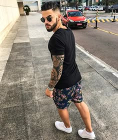 Guys Outfits, Mask Style, Hipster Man, Streetwear Summer, Summer Outfits Men, Mens Fashion Summer