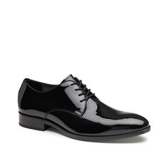 Johnston & Murphy-Gavney Plain Toe Oxford Highlight a formal ensemble with the sleek Gavney plain toe oxford from Johnston & Murphy. Patent leather adds sharp flair to your look. Wing Tip Shoes Men, Black Patent Shoes, Black Oxfords, Patent Shoes, Johnston Murphy, Sneaker Brands, Athletic Sneakers, Rubber Heels, Dillard's