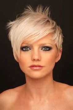 pixie haircut is also a super short blonde haircut which you can try ... Hannah Spearritt, Messy Bob, Short Blonde Haircuts, Hair Styles 2014, Hair Affair, Short Styles